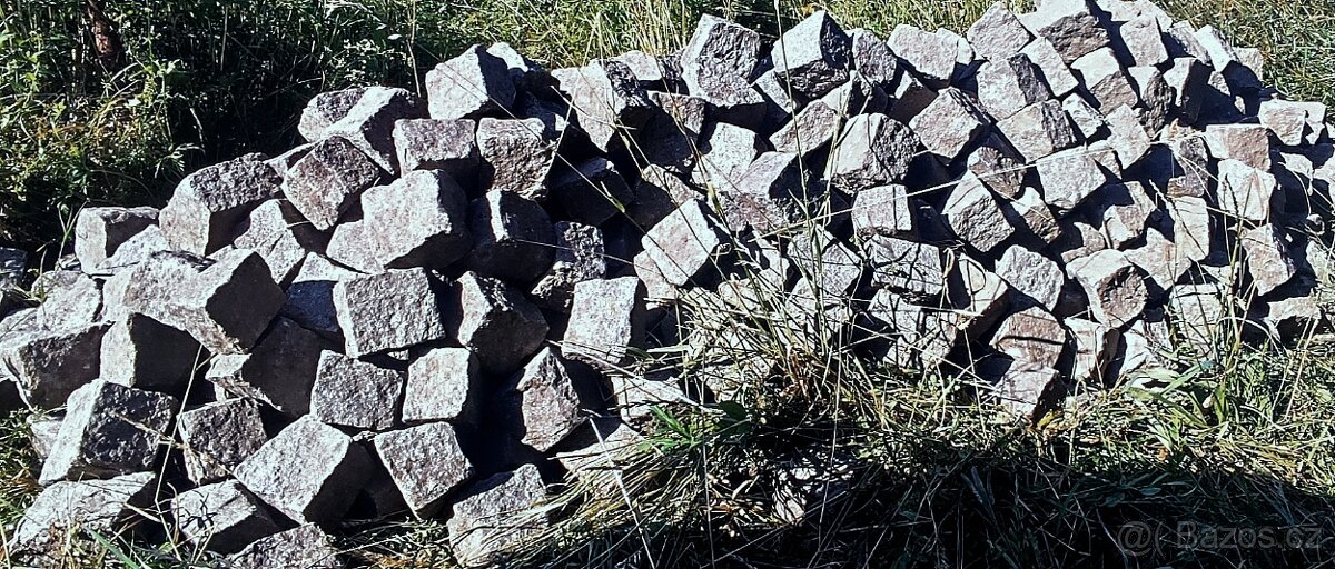 Dlažební kostky