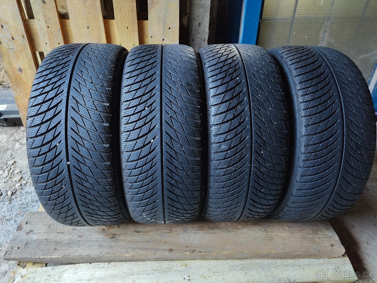 225/40 R18 92V XL Michelin Pilot Alpin 5