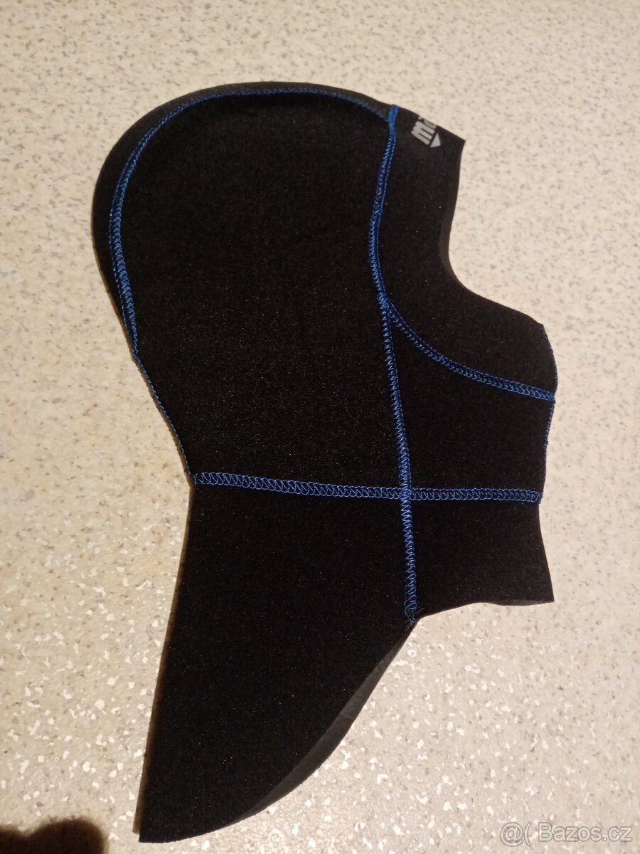 Dětská neoprenová kukla Mares.