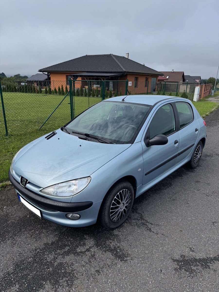 Peugeot 1.4i, 55kW, Najeto pouze 66.000Km, Zachovalý stav