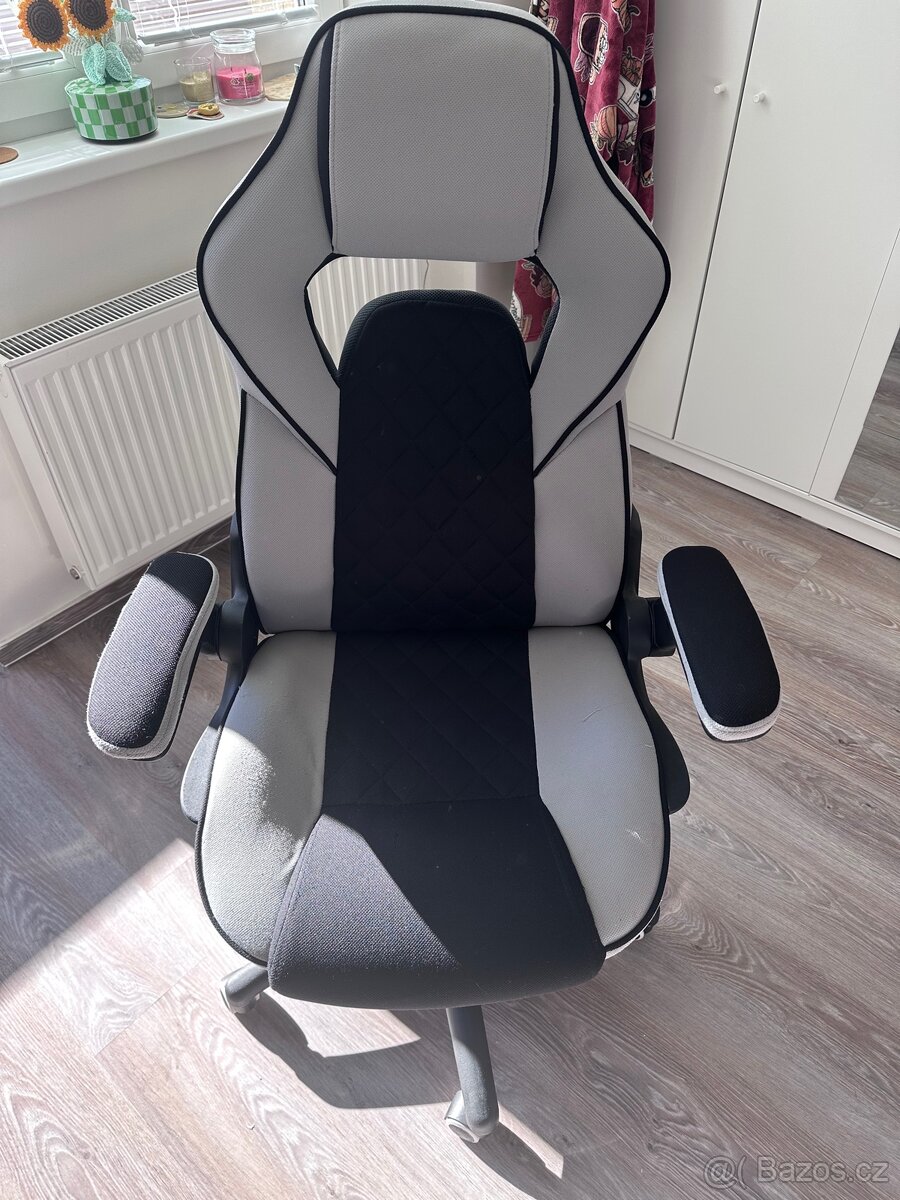 Kancelářská židle