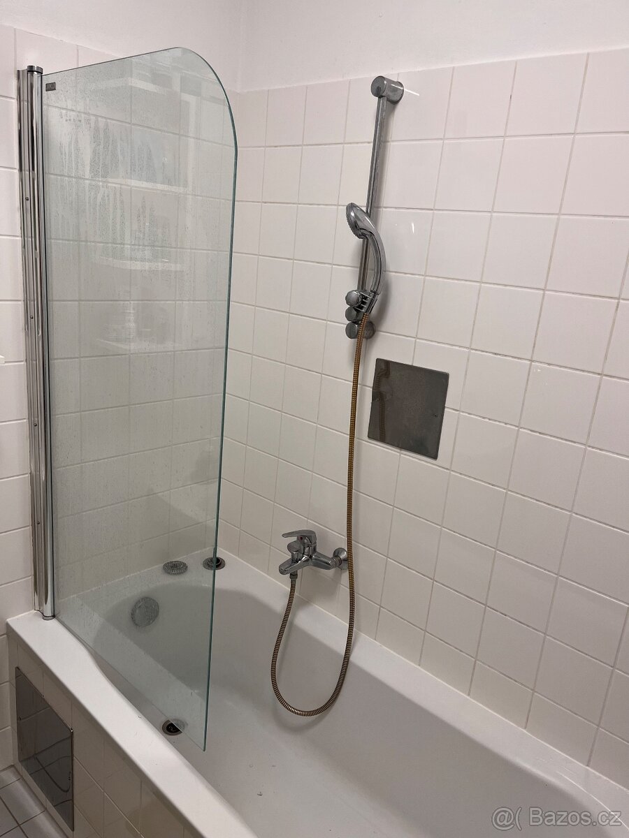 Sprchová zástěna JIKA