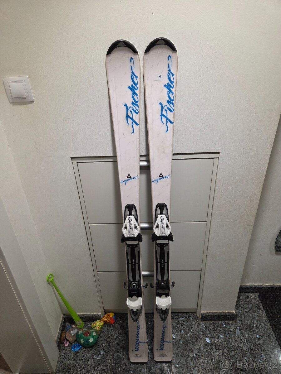Sjezdové carvingové lyže Fischer v délce 150 cm