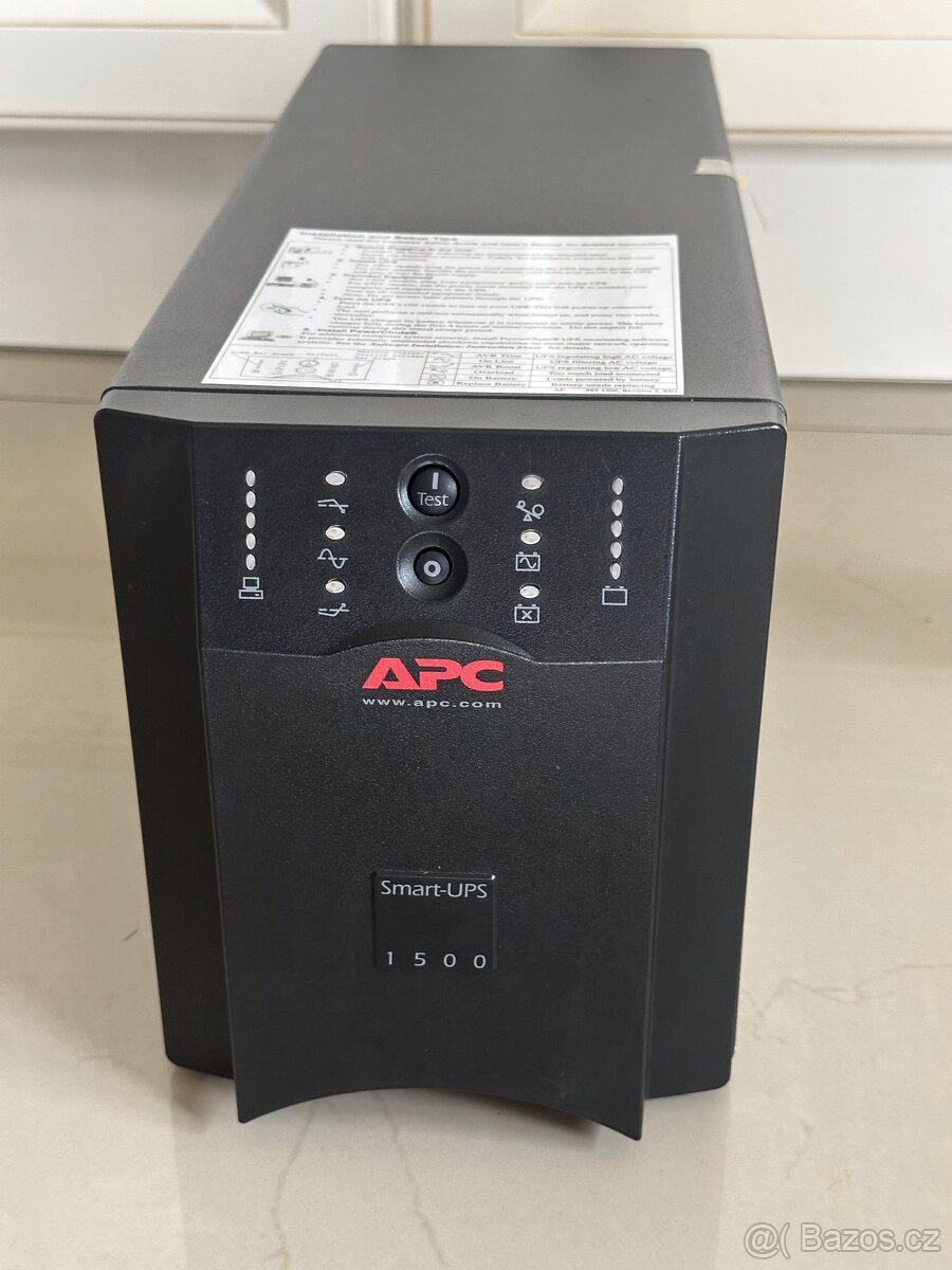 Nepoužitá APC Smart-UPS 1500VA USB