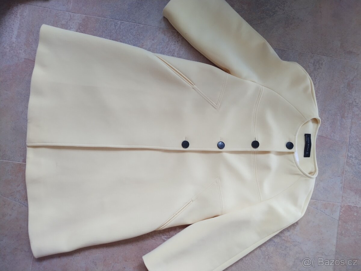 Kabátek vel.M