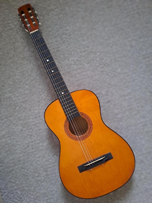 Kytara celá 4|4 zachovalý, dobrý stav