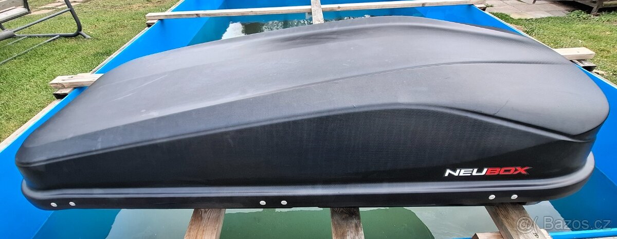 Střešní box. Neu Box