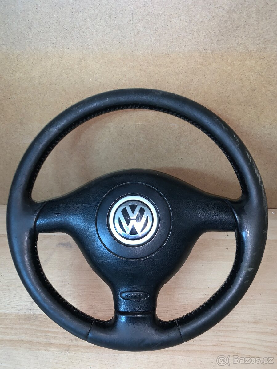 Tříramenný volant Volkswagen