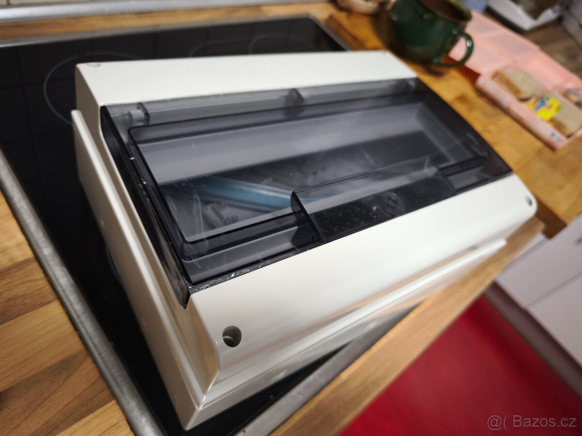 Elektro rozvodnice na zeď 16 modulu, nová