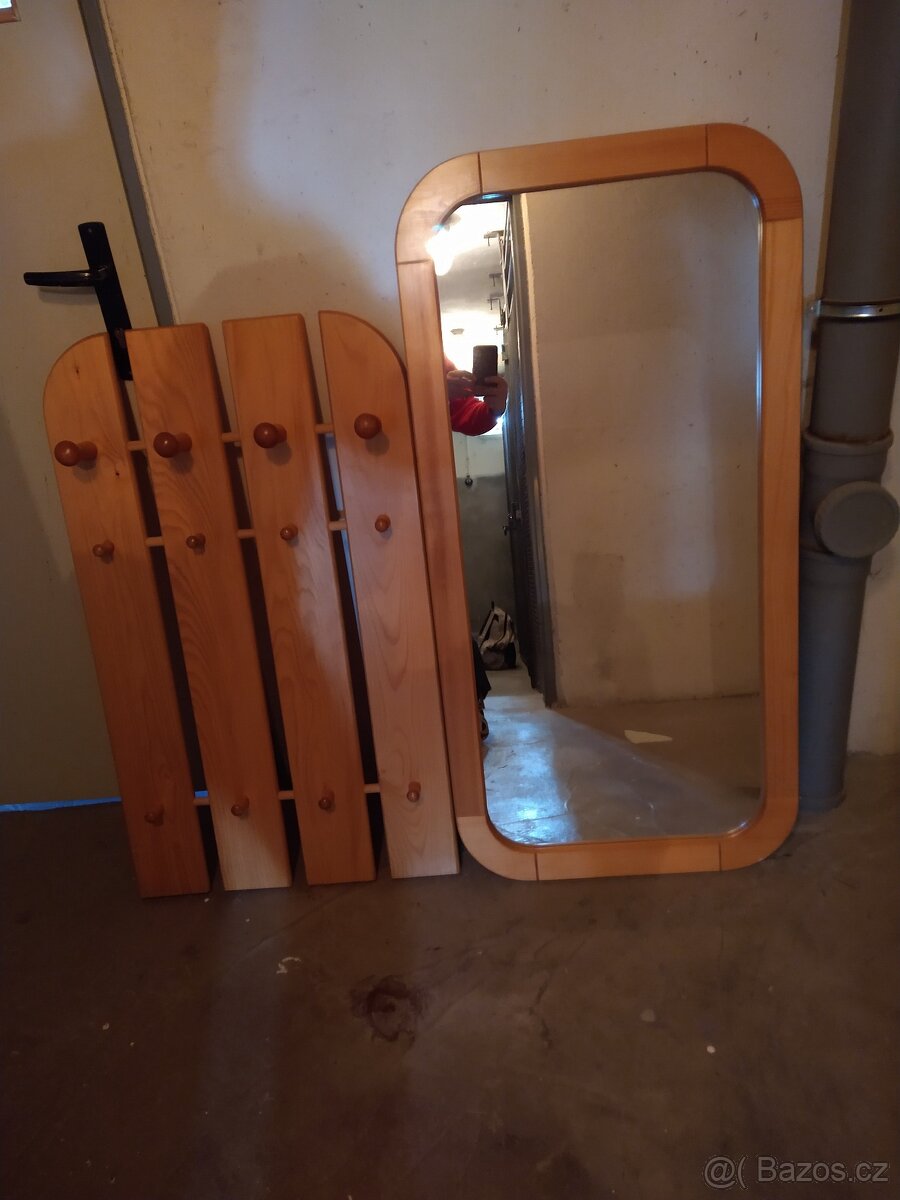 stěna do předsíně