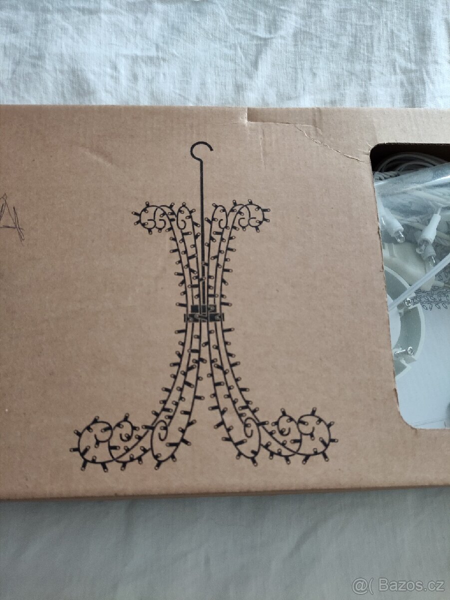 Vánoční svítící lustr