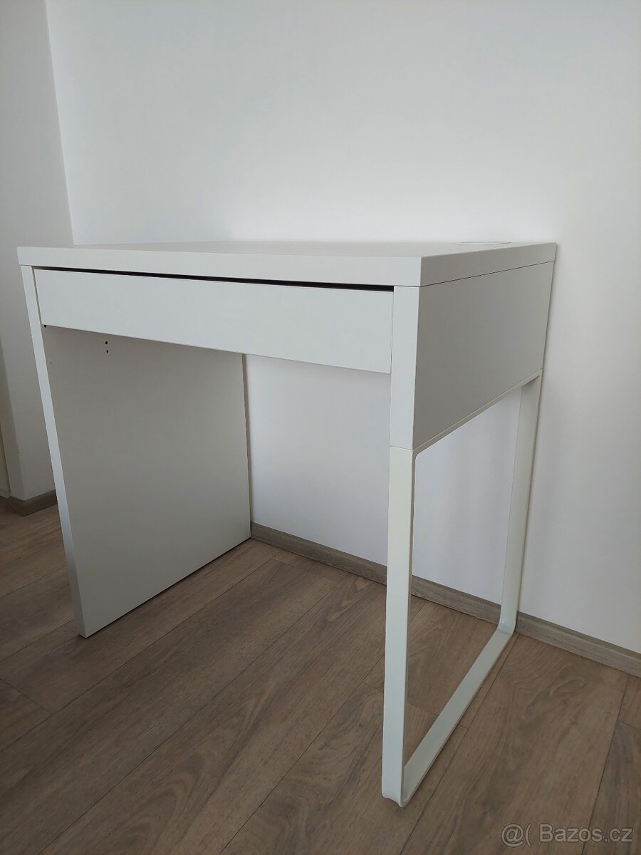 Psací stůl Ikea Micke