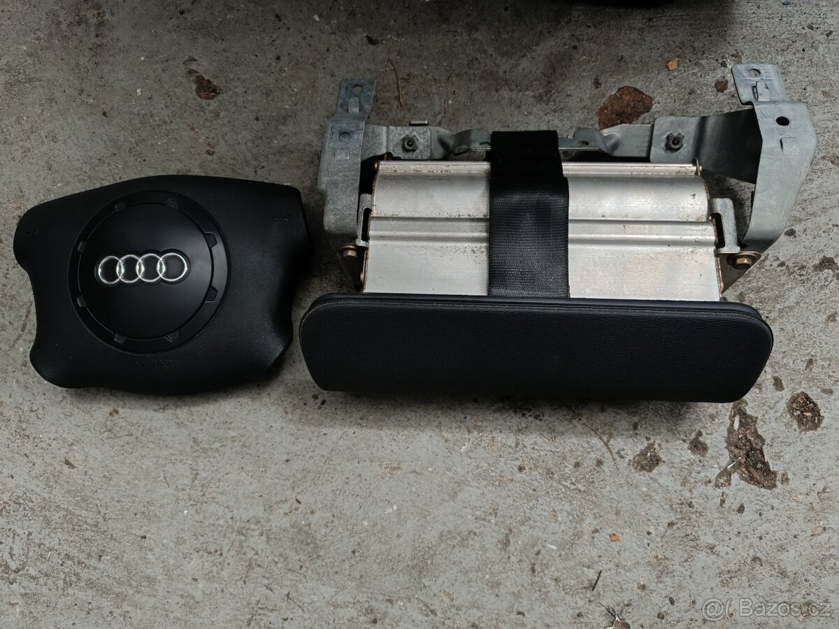 Airbag řidiče a spolujezdce Audi A3 8l