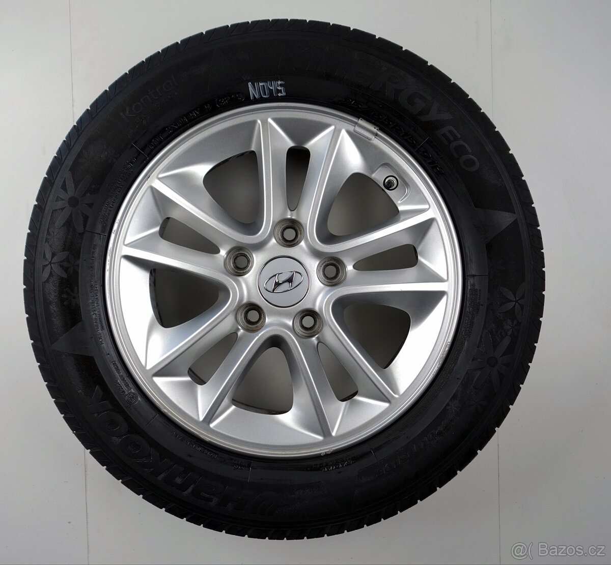 Hyundai i30 - Originání 15" alu kola - Letní pneu