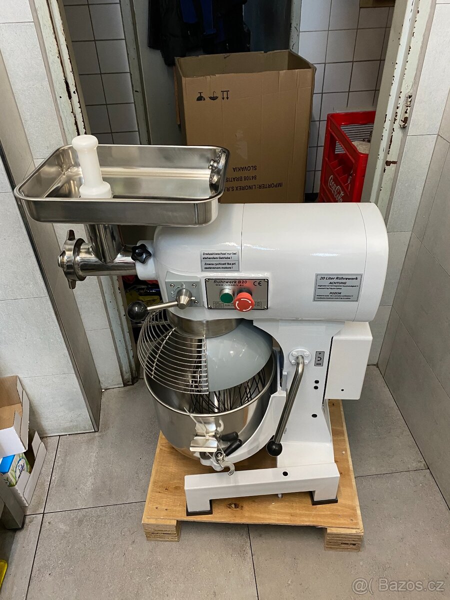Profi univerzální robot B30 400V včetně masomlýnku