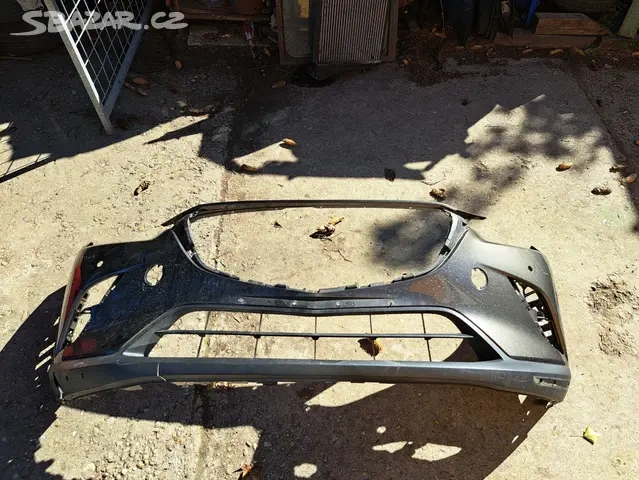 Mazda cx 3 predni naraznik dk8a-50031 Lehce poškozen (možno