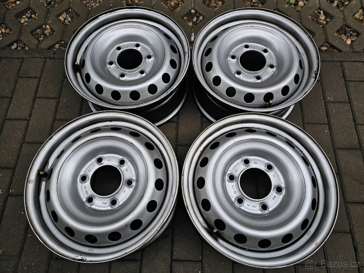 Plechové disky kola Hyundai H1 R16 6x139,7 ET50