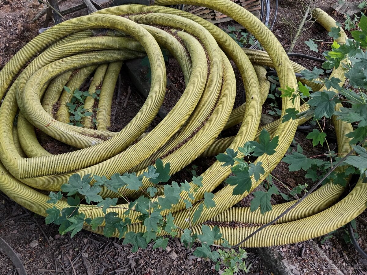 Drenážní trubka