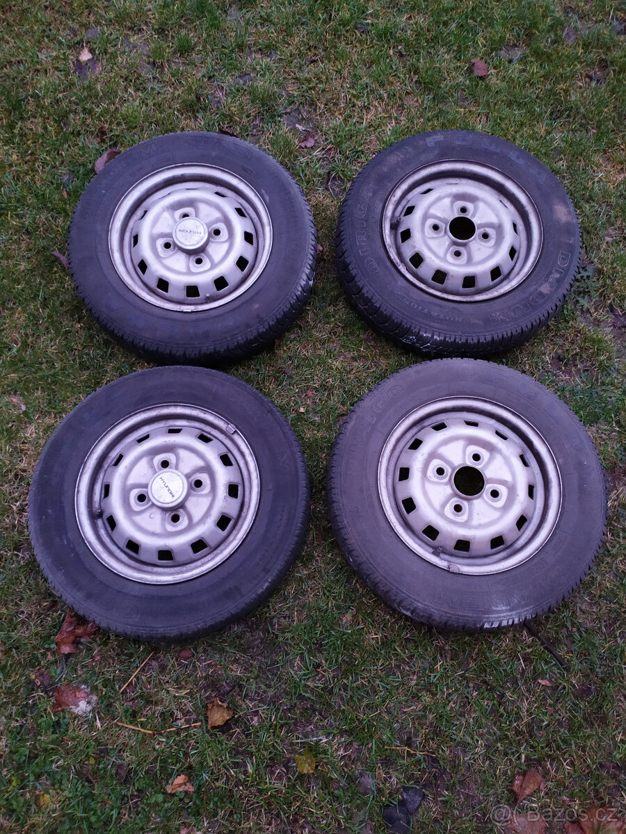 Plechové disky 4x114.3 s pneu, R13, Hyundai Pony