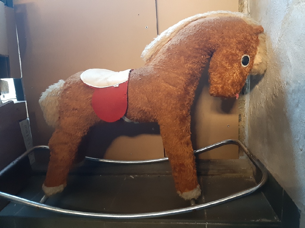 Starý  houpaci kůň