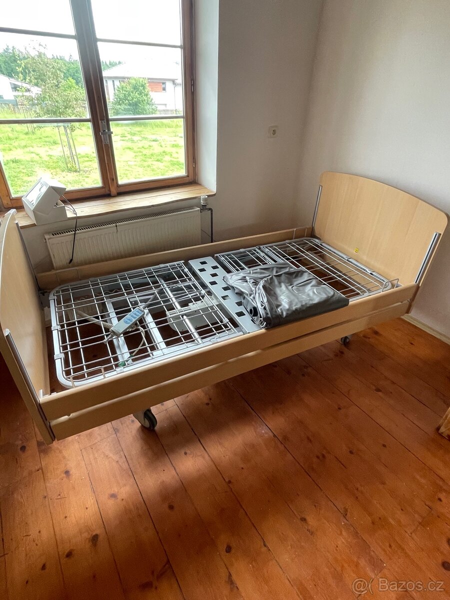 Polohovací postele