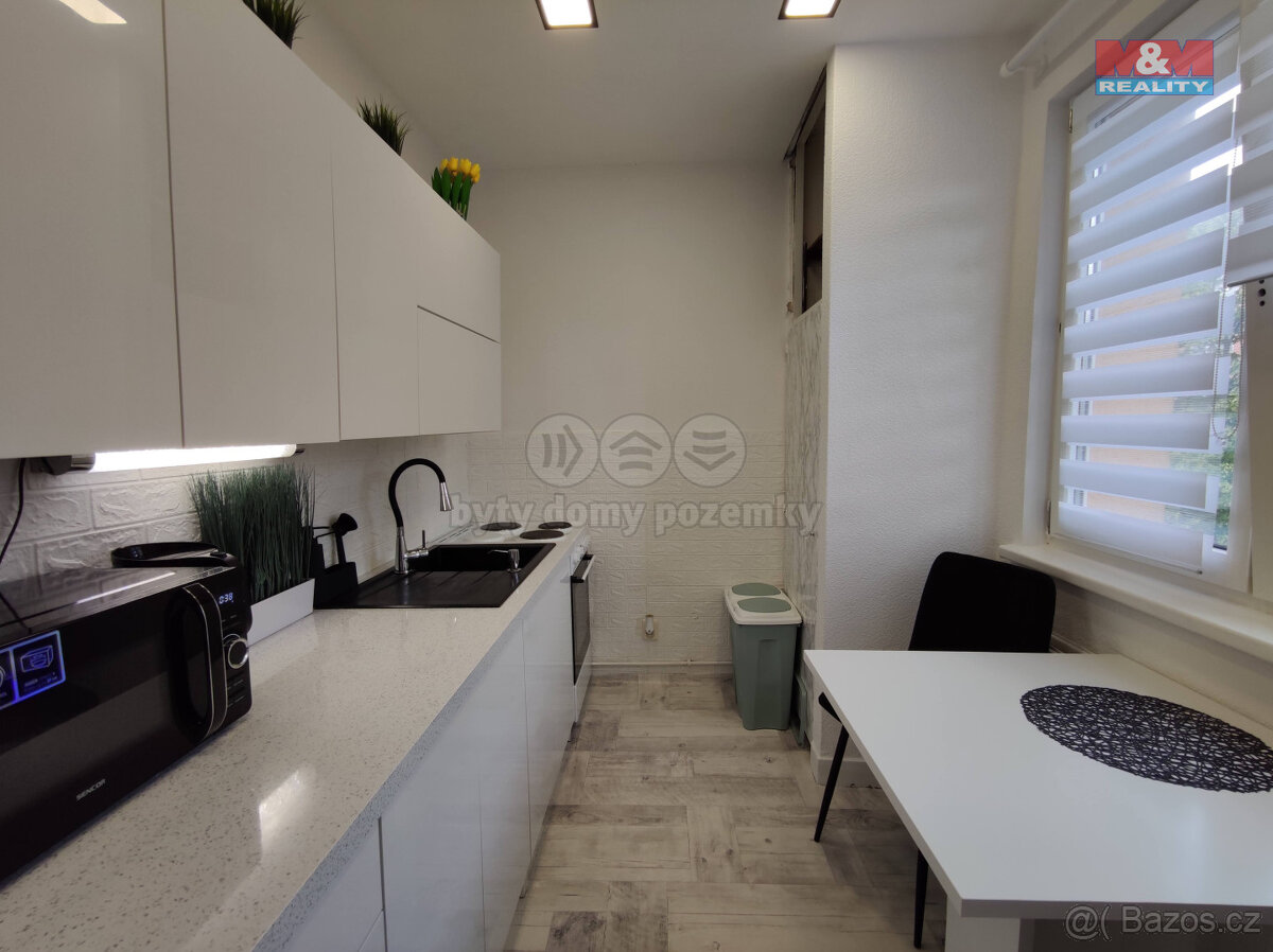 Pronájem bytu 3+1, 55 m², Orlová, ul. Kpt. Jaroše