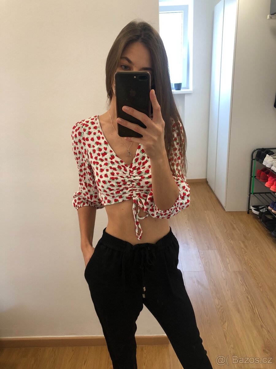 crop top Bershka