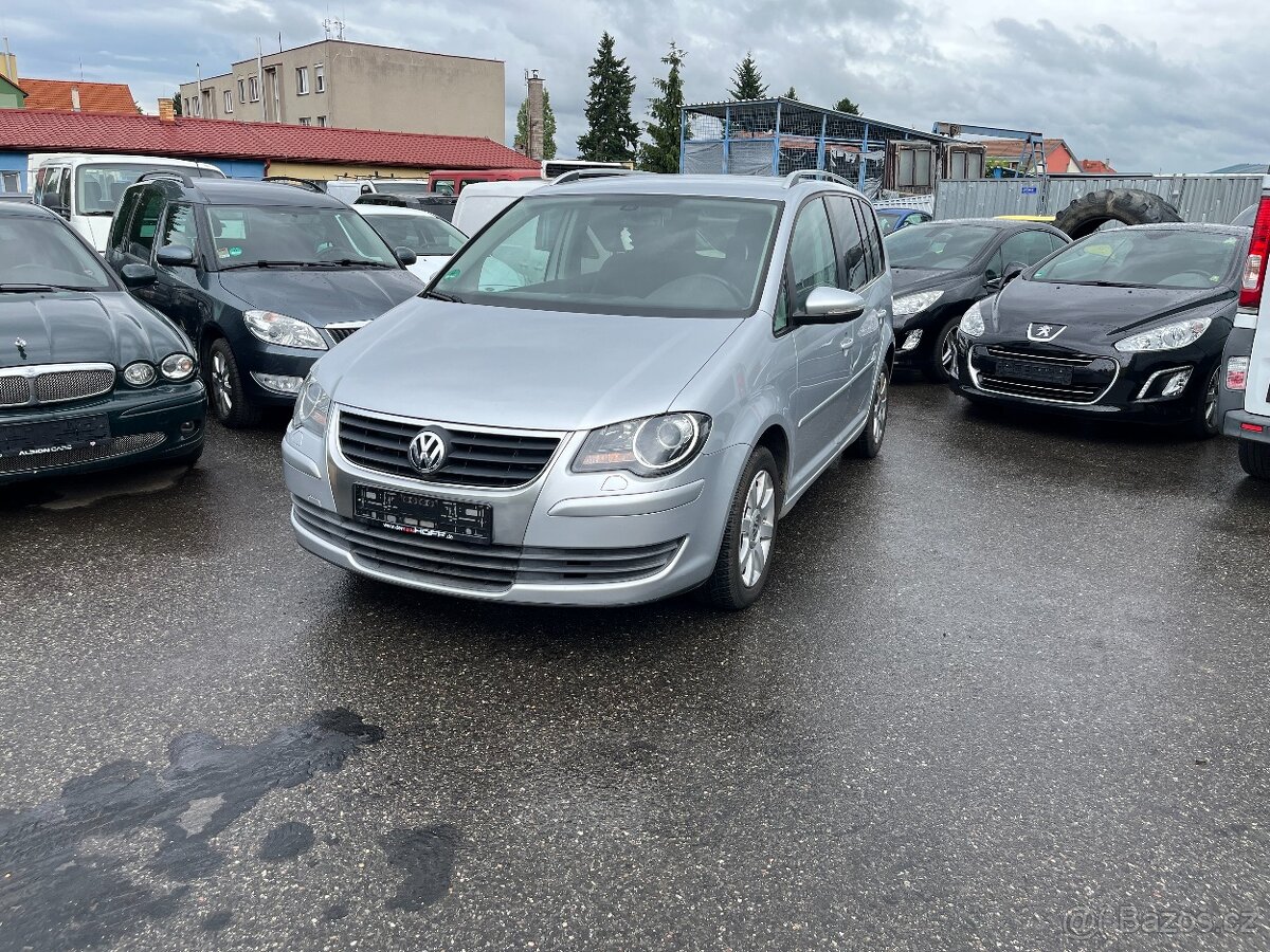 Volkswagen Touran 1,4 TSi NAVIGACE