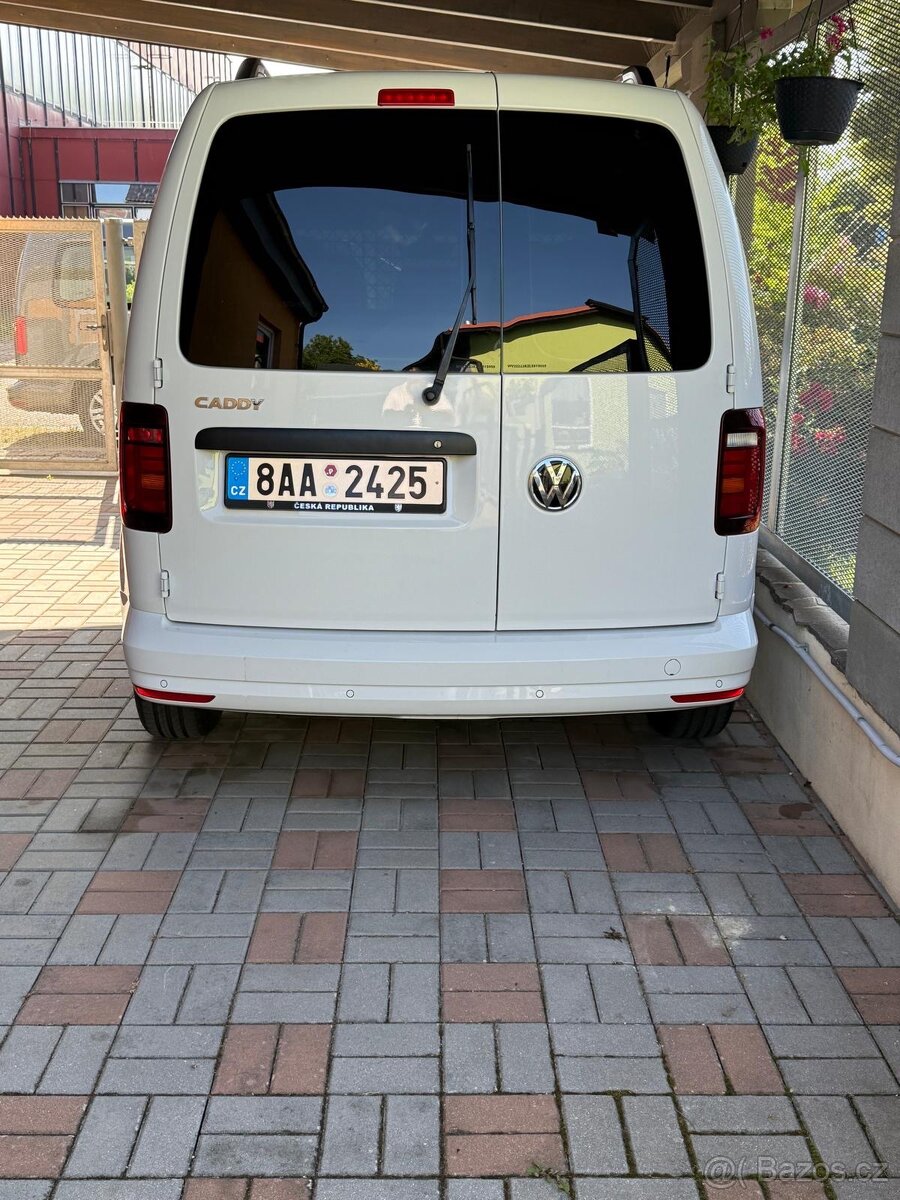 VW Caddy 2.0 TDi - TOP STAV