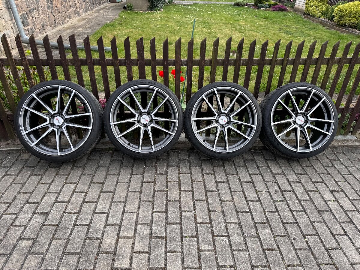 5x112 R20 Motec MCT10 235/35/20 9J ET42