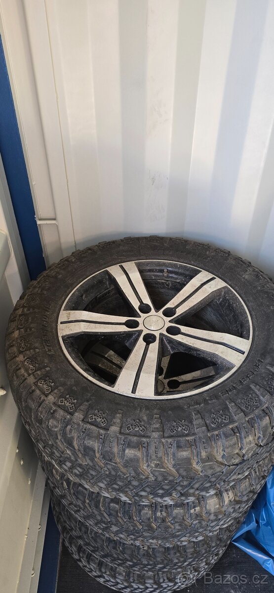 Prodám alu kola 18R na Volkswagen Amarok
