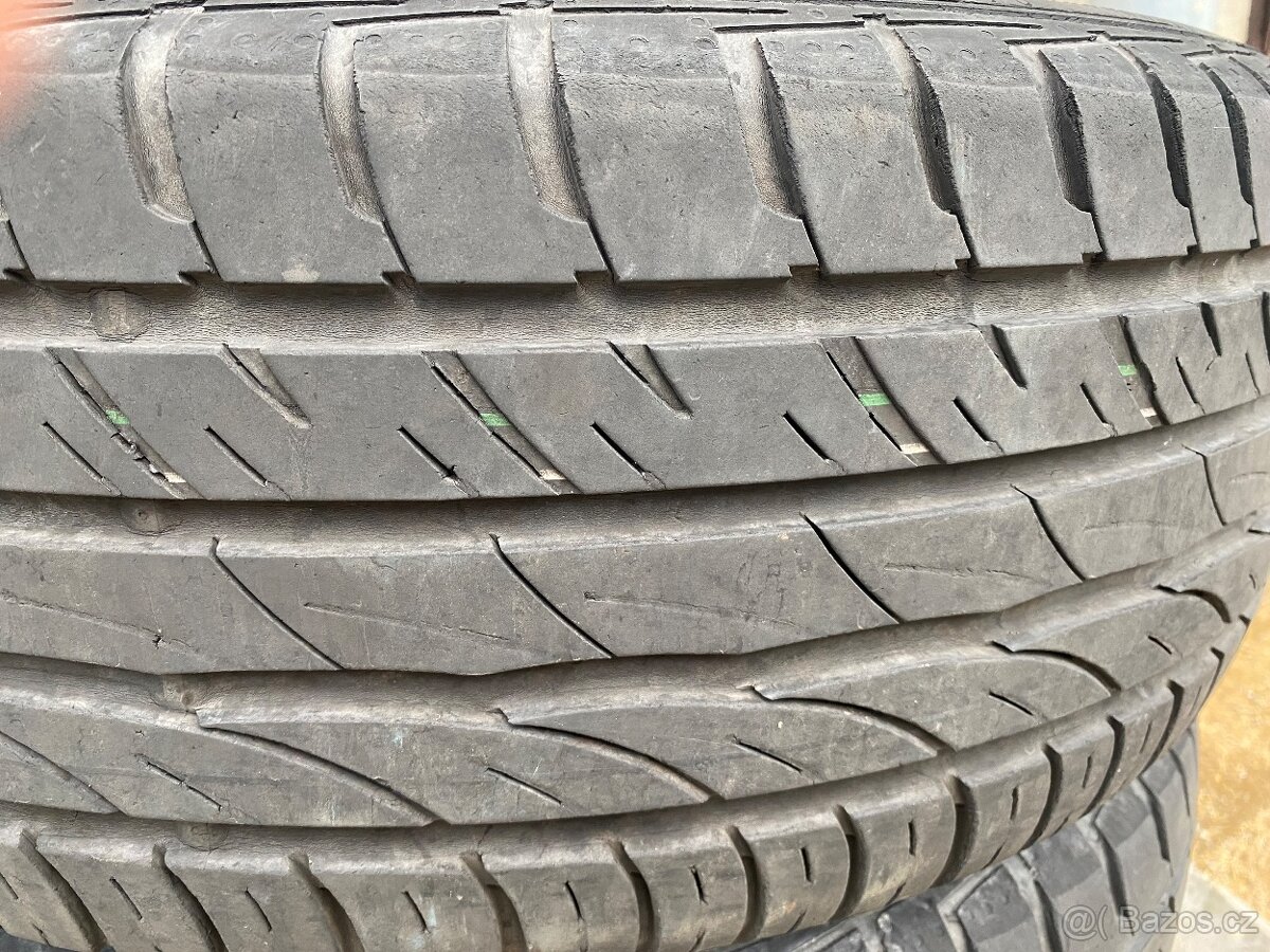 Letní pneu 215/60/16