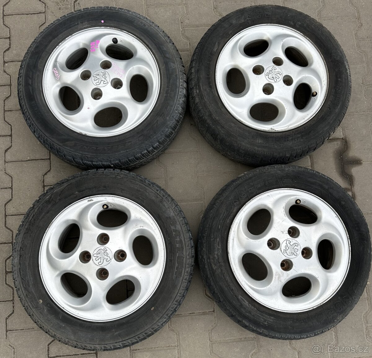 Prodám ALU kola Peugeot č. 1669