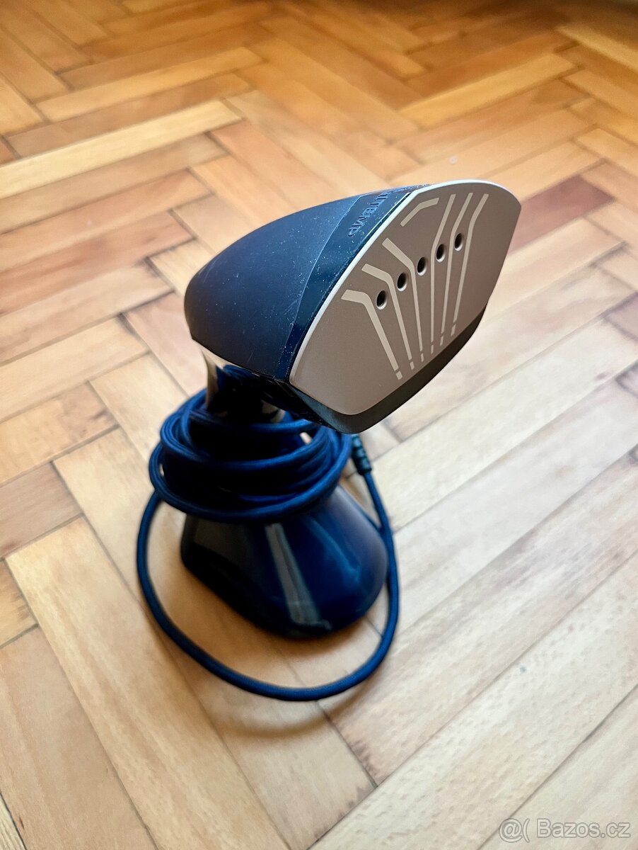 Napařovací žehlička Philips GC810/20 Series 8000