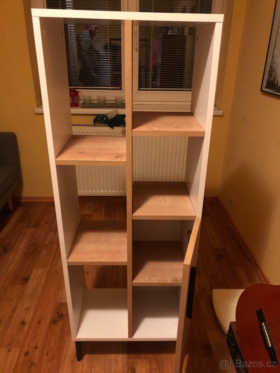 Koupelnová skříň