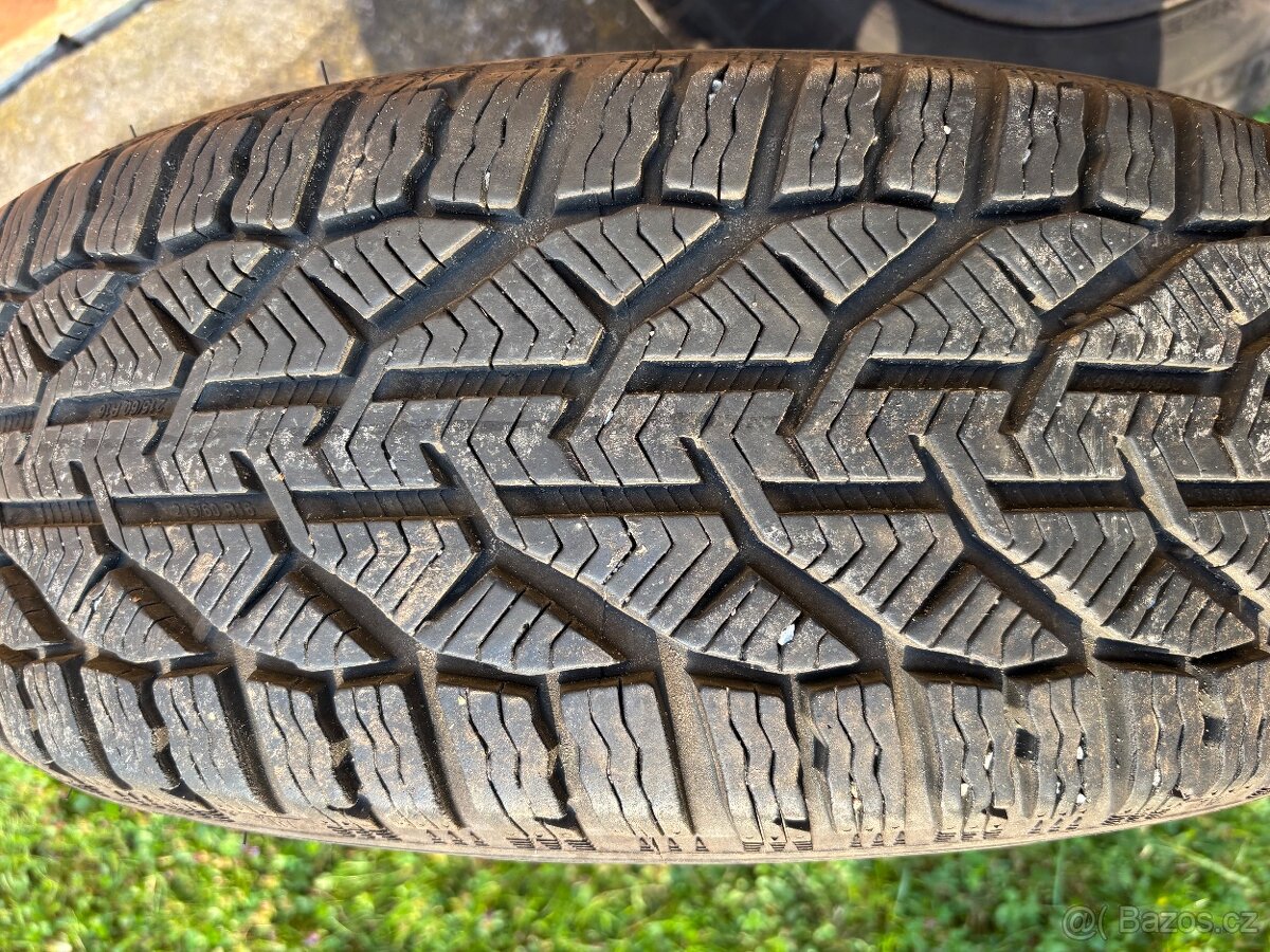 Pneumatiky 215/60 R16 99 H, 5x108