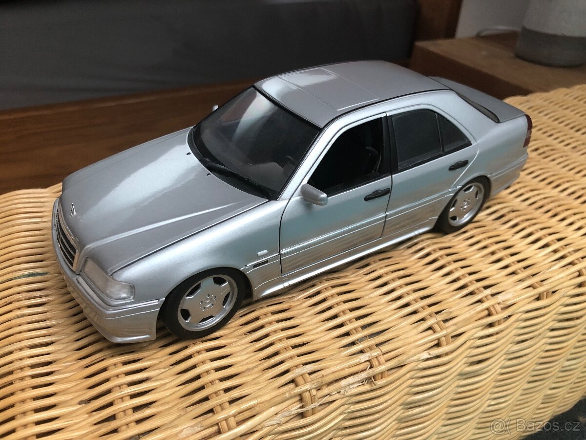 Model Mercedes Benz C 36 AMG 1:18