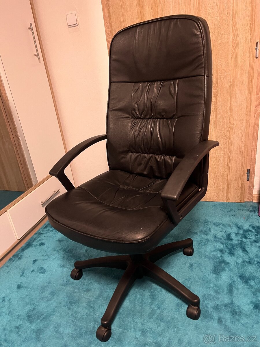 Kancelářské křeslo