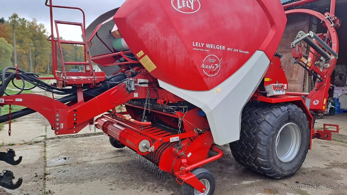 Lis s baličkou Lely Welger rpc 245 Tornado