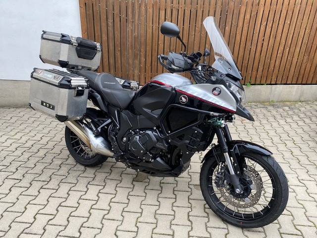 HONDA VFR1200XD