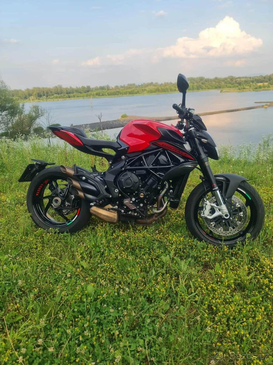 Mv agusta brutale 800