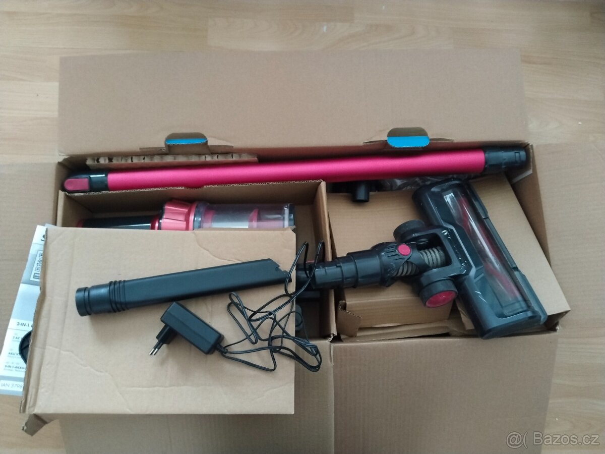 Tyčový vysavač Silvercrest