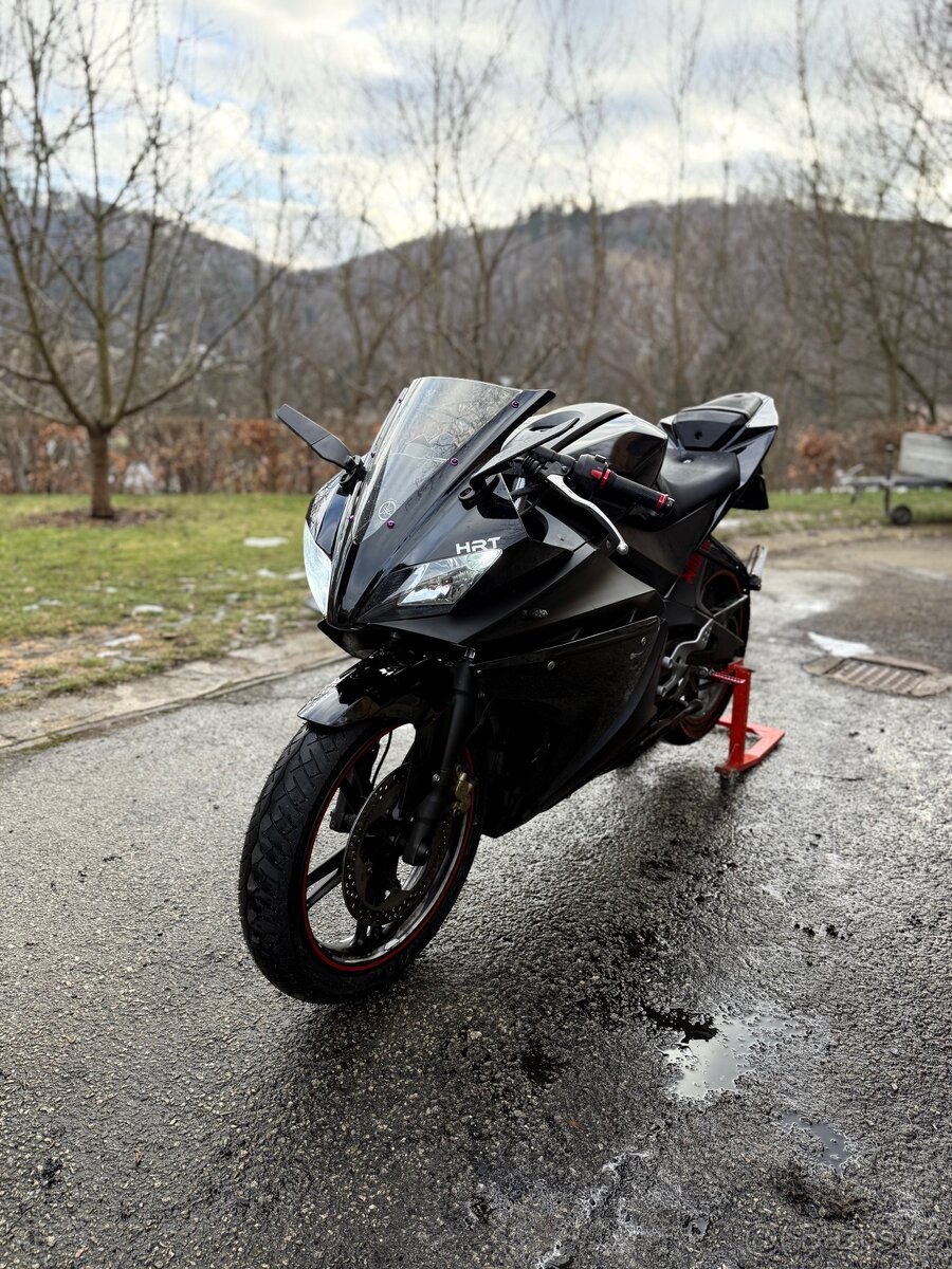 Yamaha yzf r125