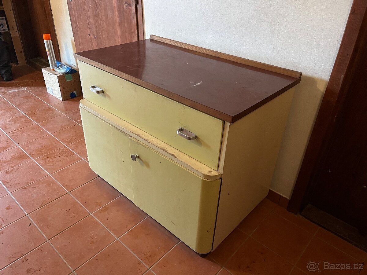 Kuchyňská mycí skříň