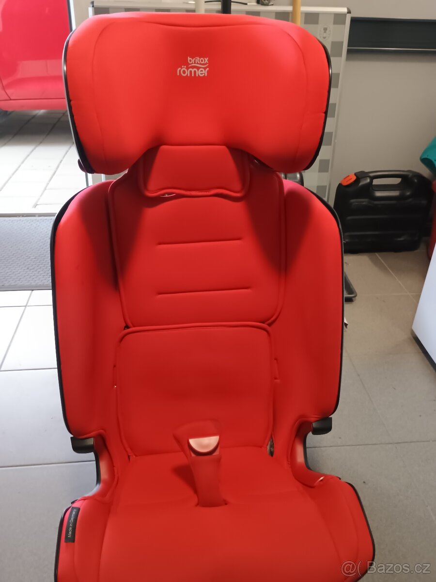 Autosedačka Britax Römer Advansafix IV, rok 2018