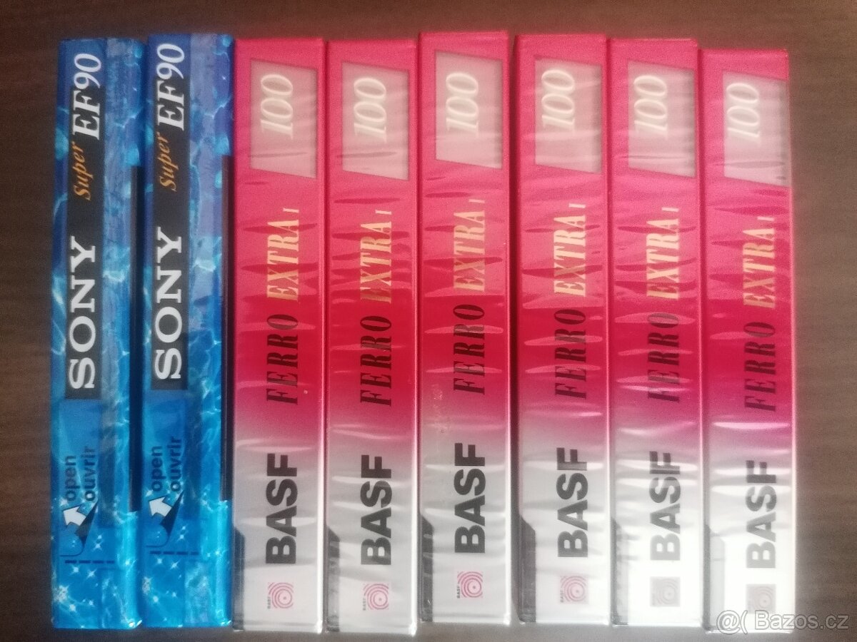 Video kazet VHS A magnet. kazet.