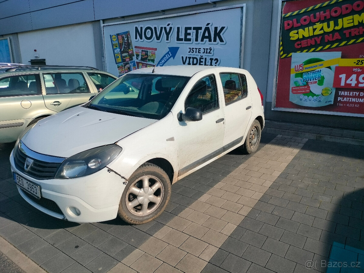 Bílé SANDERO 1.4 55kW 2009 LPG 189 135 pojízdné na opravu ne