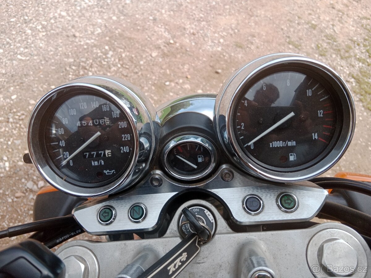 Suzuki Inazuma 750 GSX