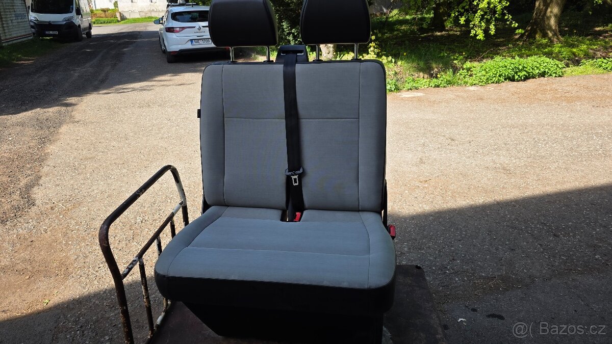 VW T6 - přední dvojsedačka s airbagem