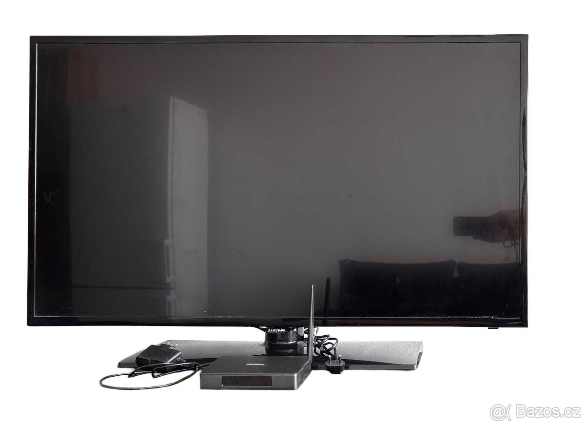 TV Samsung + MECOOL K6 DVB S2-T2-C TV Box